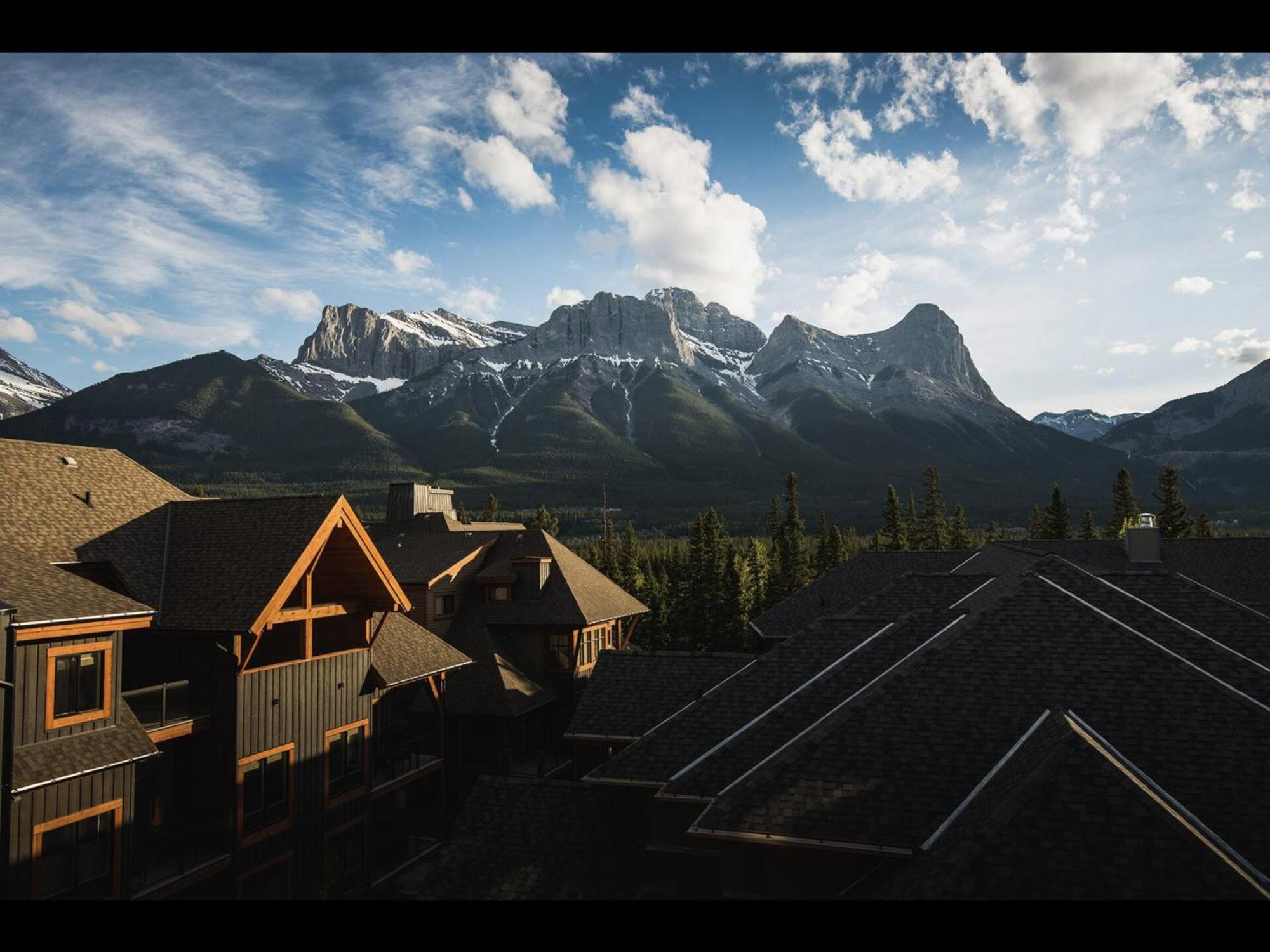 Luxury Resort 2Bedroom 2Bath Sleeps 6 945 Square Feet Canmore Exterior foto