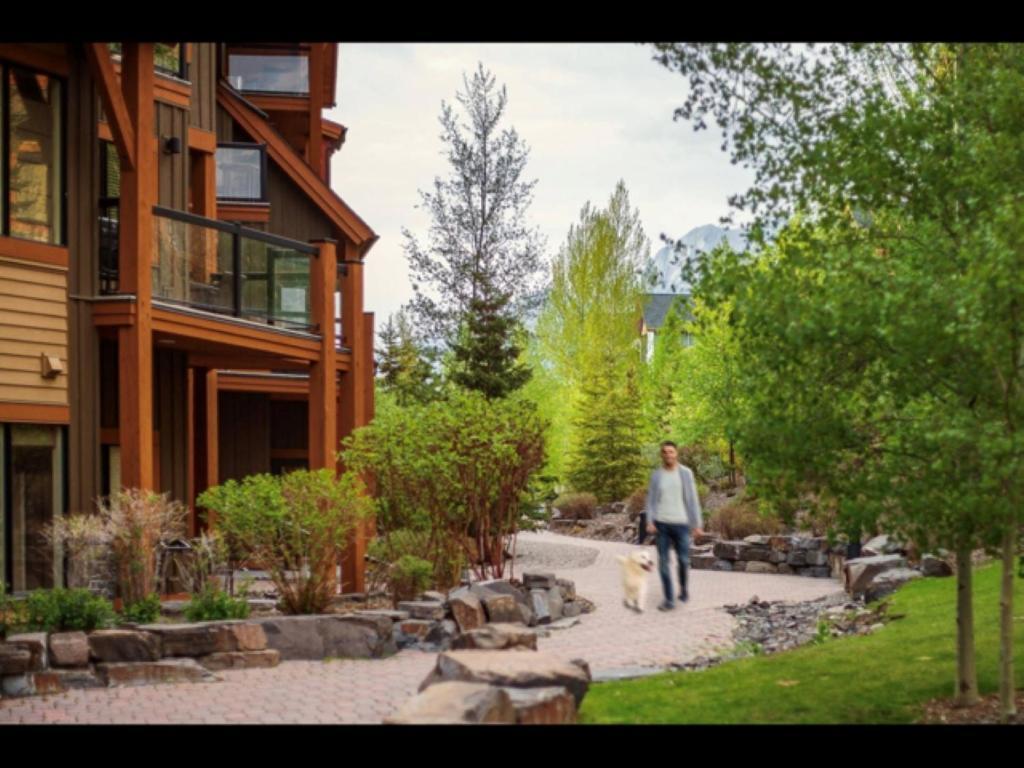 Luxury Resort 2Bedroom 2Bath Sleeps 6 945 Square Feet Canmore Exterior foto